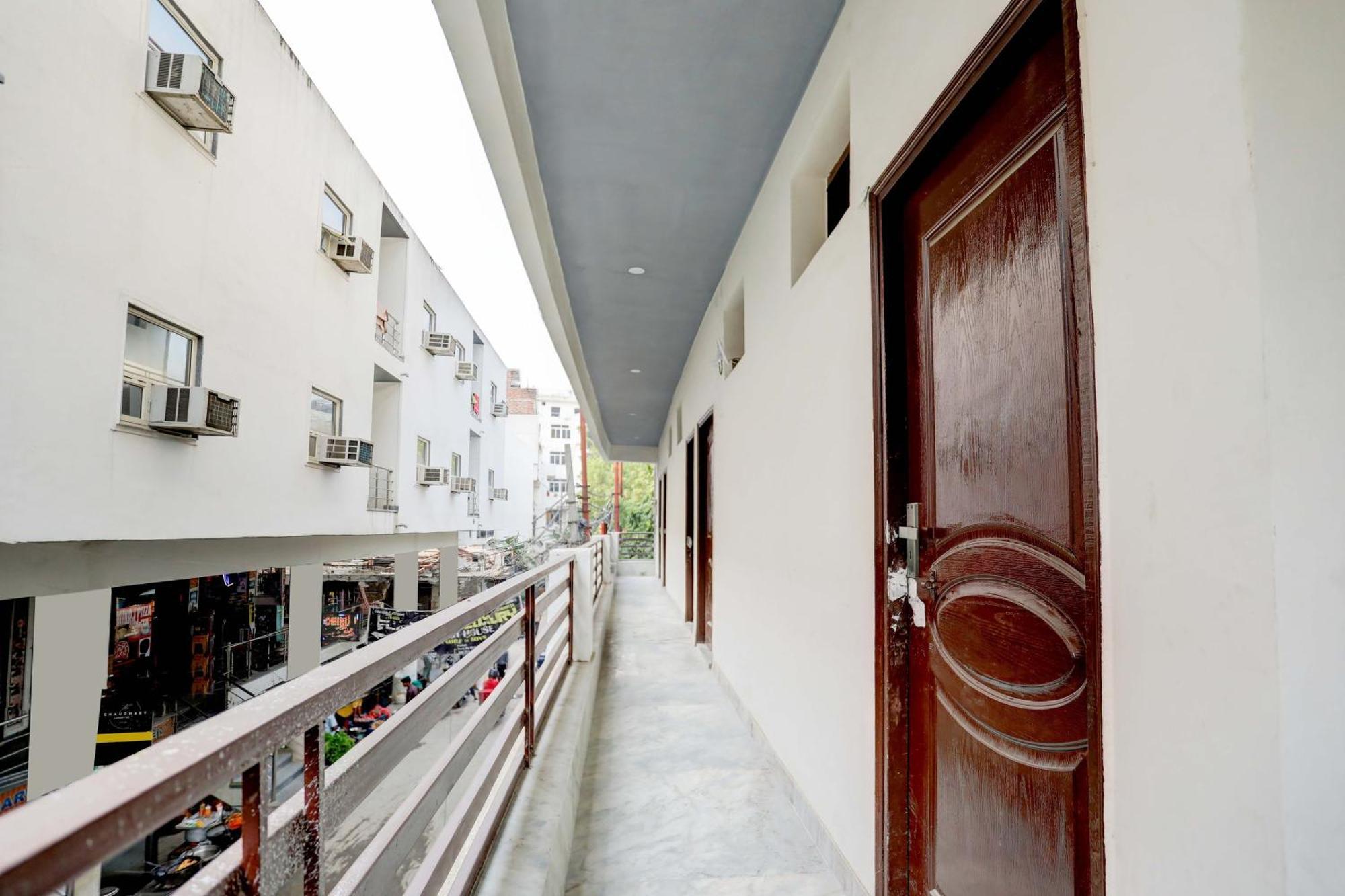 Hotel O Tilak Hotel 24 Sector 27 Near By Vinayak Hospital Gali No-6 Нойда Экстерьер фото